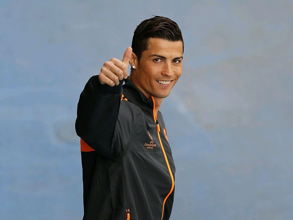 马塞洛谈阿隆索：执教皇马压力是巨大的，输一场就有人“砍你头”（马塞洛评阿隆索：执教皇马压力山大，输一场就有人喊你下课）