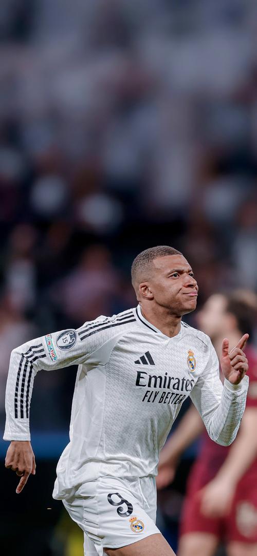 62场，埃梅里成为维拉队史带队英超胜场数第一的主帅（埃梅里执教62场，登顶维拉英超胜场最多主帅）