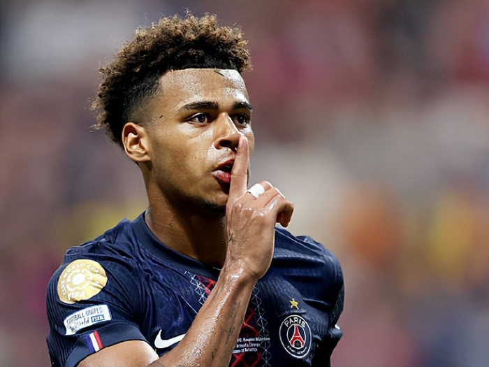 亚马尔社媒更换头像：诺坎普是书写历史的地方（亚马尔社媒换新头像：诺坎普见证历史书写）