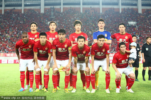 足球转会市场最新动态及趋势