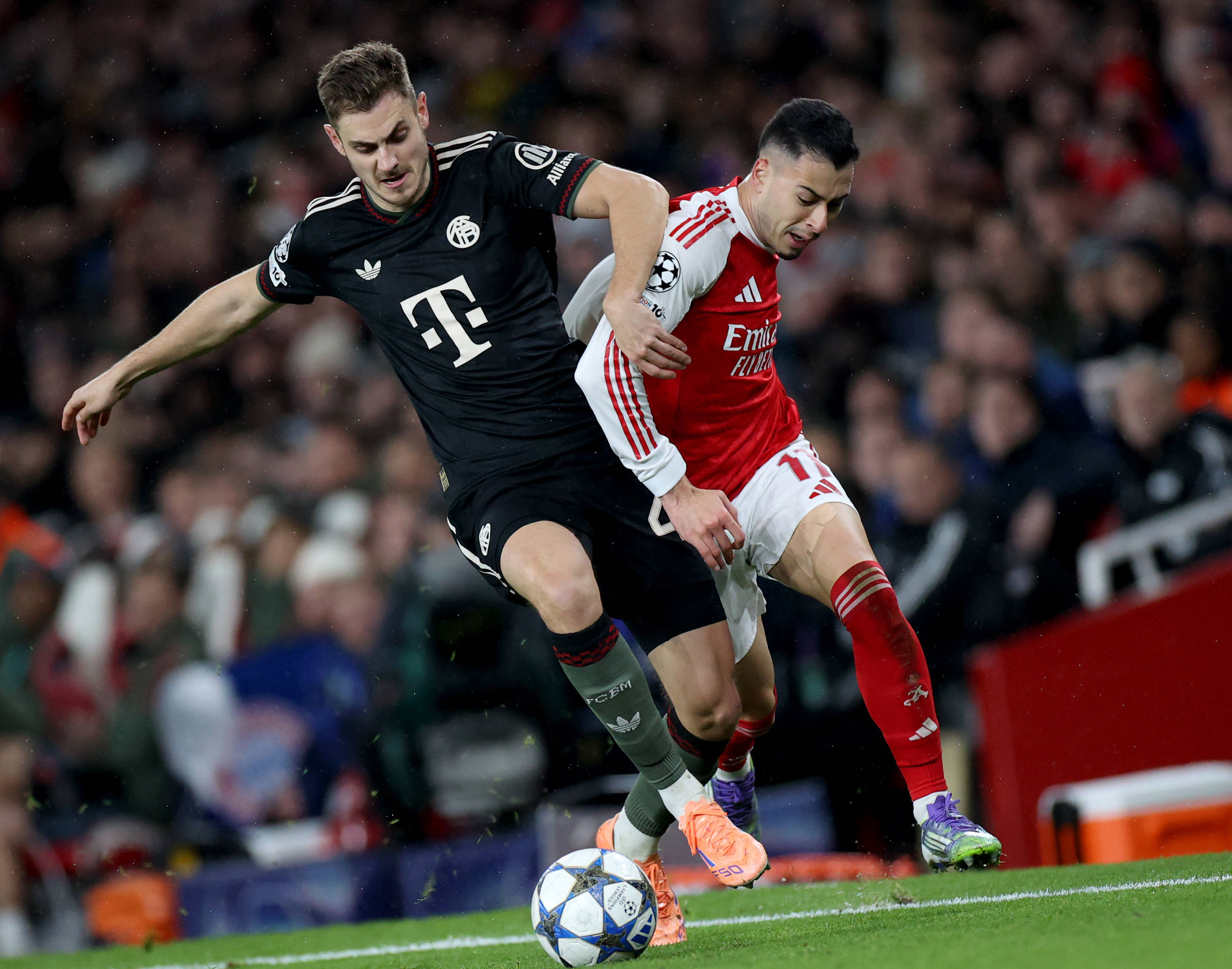 创造历史！弗拉格成为NBA历史上单场助攻上双最年轻的球员