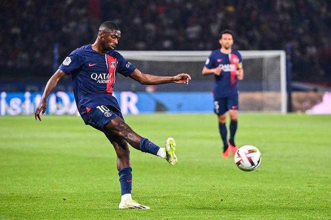 曼城因下半场出场迟到累计已被罚300万，瓜帅讽欧足联双标（曼城因下半场回场迟到累积被罚300万，瓜帅指责欧足联双重标准）