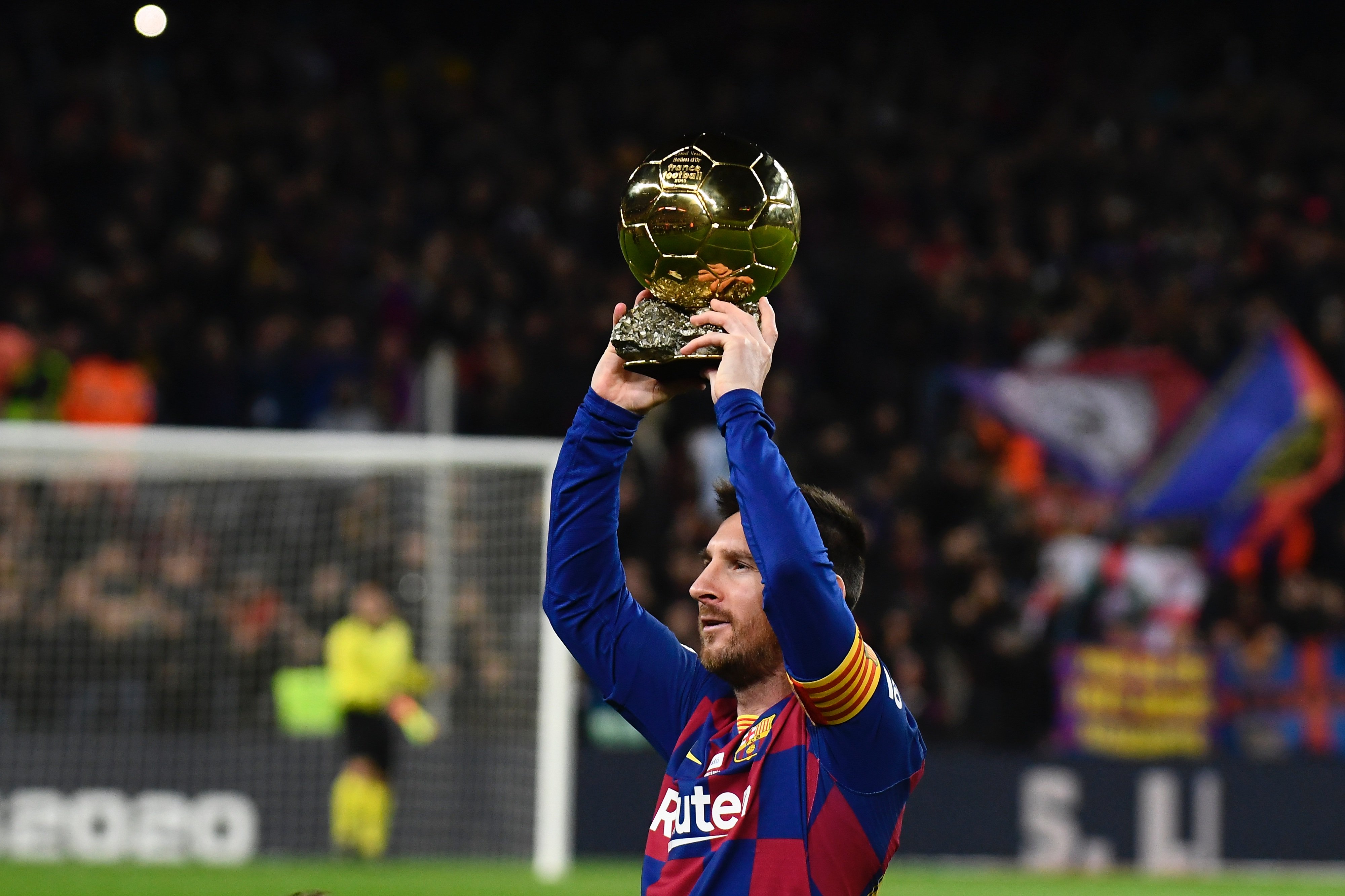 东契奇因个人事务缺席与猛龙队比赛，博主：他孩子将出生