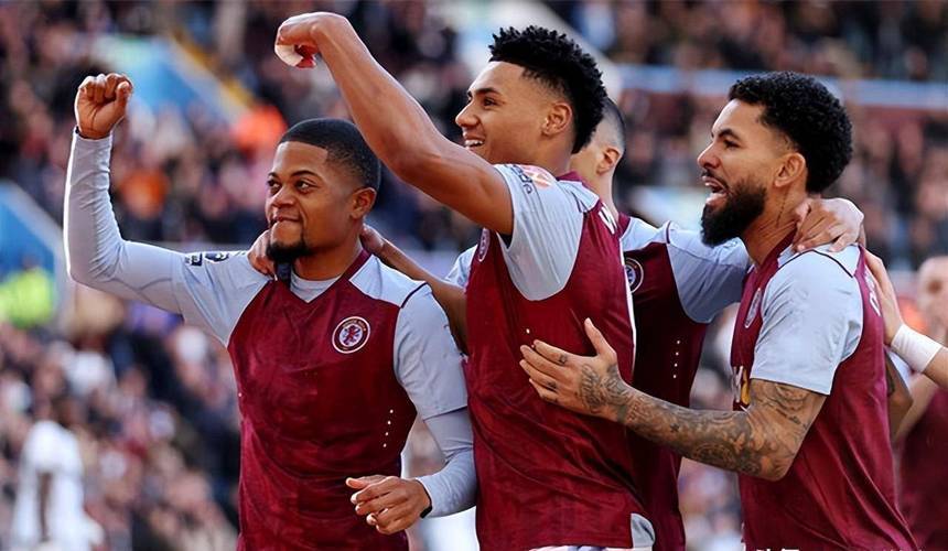 前利物浦后卫马蒂普退役后首亮相，现身沙尔克04广告