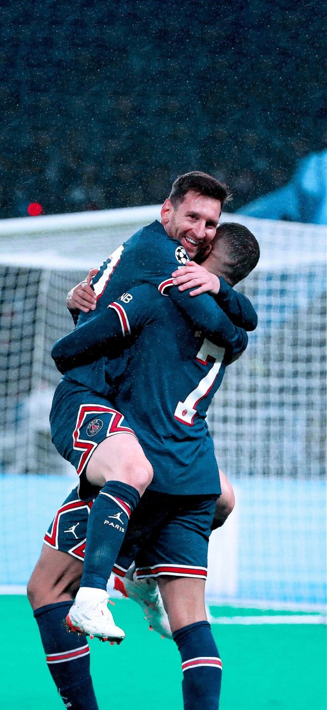 发生什么事了？利物浦0-3森林，斯洛特张着嘴一脸不可置信（利物浦0-3惨败森林，斯洛特目瞪口呆：到底怎么回事？）