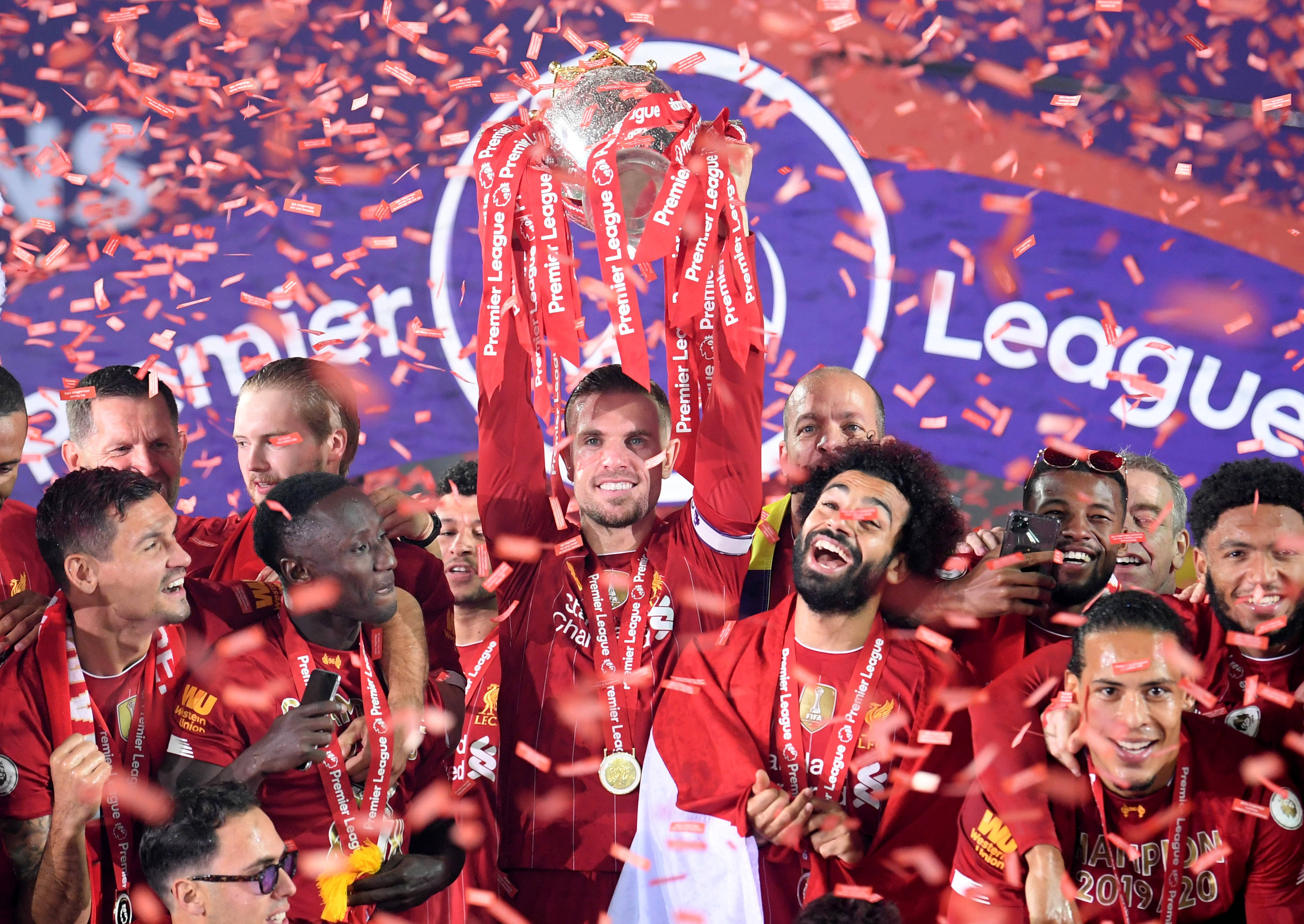 中国职业联赛财务指标：中超俱乐部单个财年支出不能超过6亿元