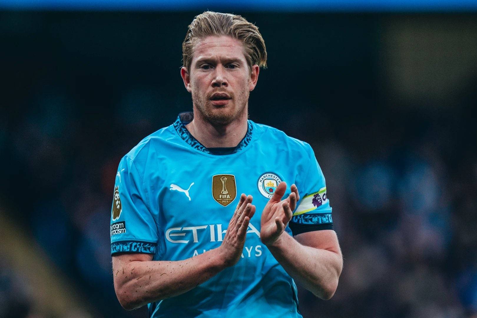 这是中后卫？范德芬长途奔袭神似孙兴慜的普斯卡什奖进球