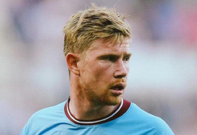 铜梁龙经理：明年目标在中超站稳脚；选主场考量因素比较综合（铜梁龙主帅：明年力争在中超立足，主场选择将综合多重考量）