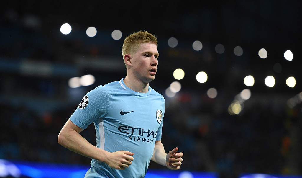 中国篮球历史新篇章！NBL合肥17分大胜CBA江苏队，易立满脸无奈