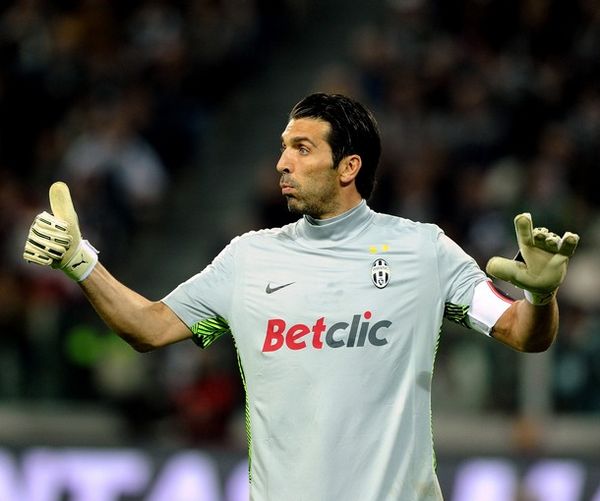 罗马诺：切尔西卖人是在为哈维-西蒙斯和加纳乔创造空间