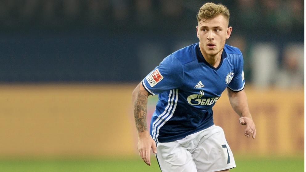 说啥了？詹姆斯把独行侠替补席逗得笑翻天